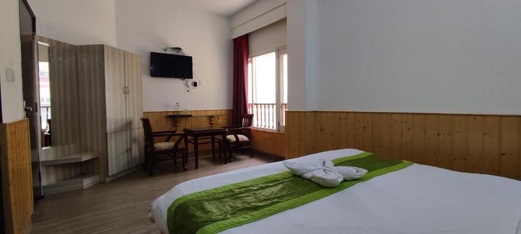 Deluxe Room With View