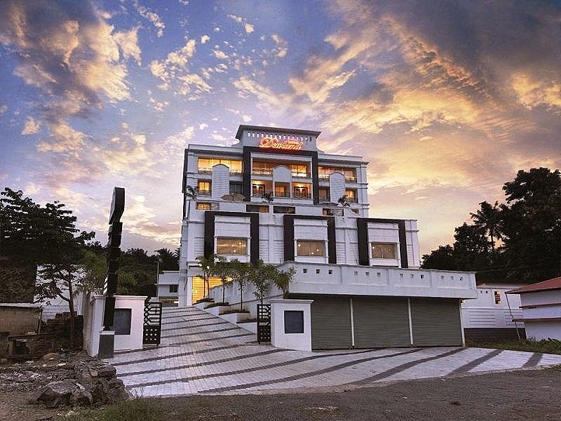 undefined Dewland Hotels 5