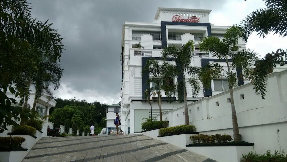 undefined Dewland Hotels 4