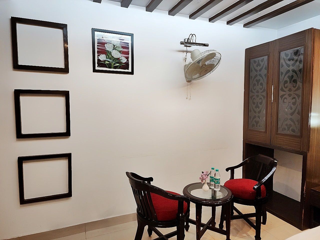 Hotel Surya Deluxe Room 3