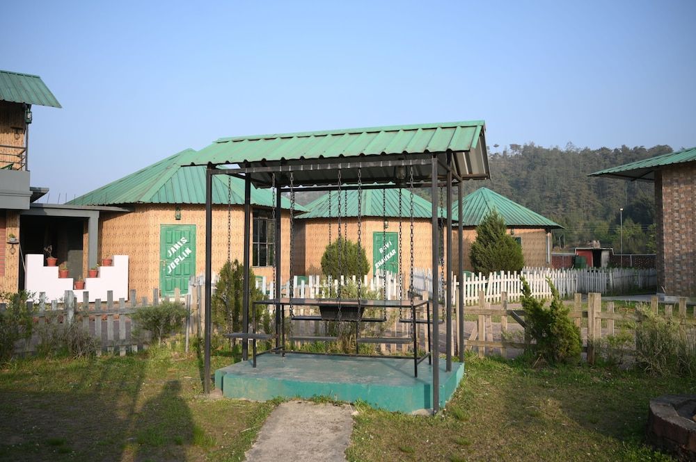 Children's play area - outdoor