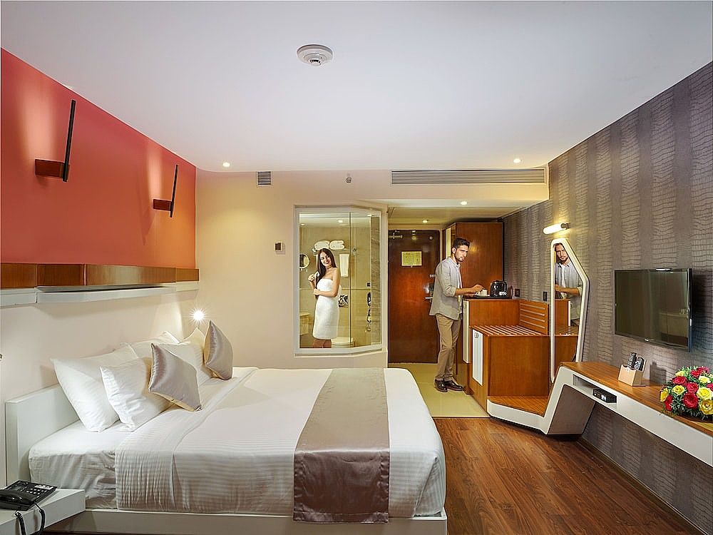 The Blooms Cochin Blooms Deluxe 4