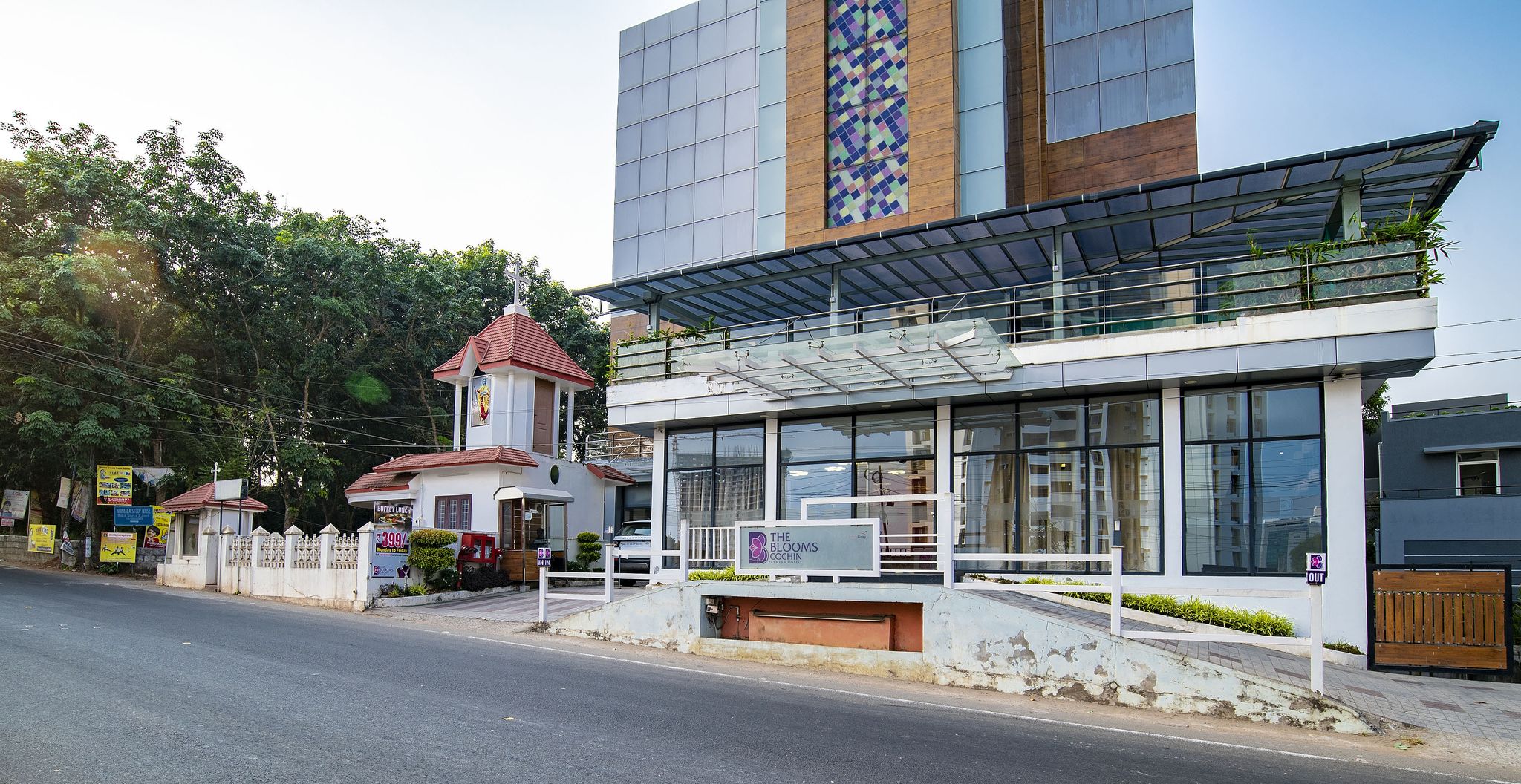 undefined The Blooms Cochin 8