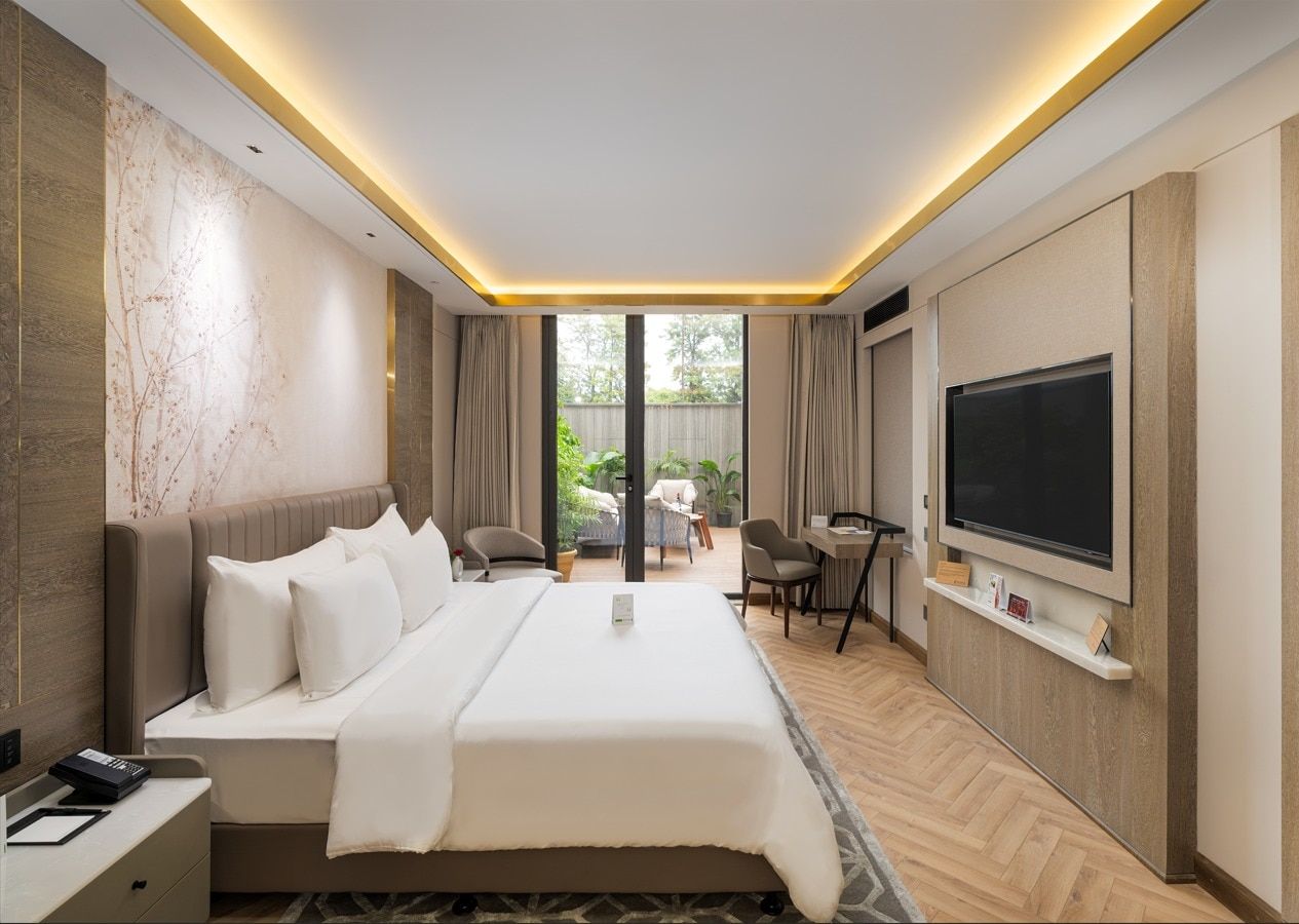 Nirvana Room with Open Air Shower