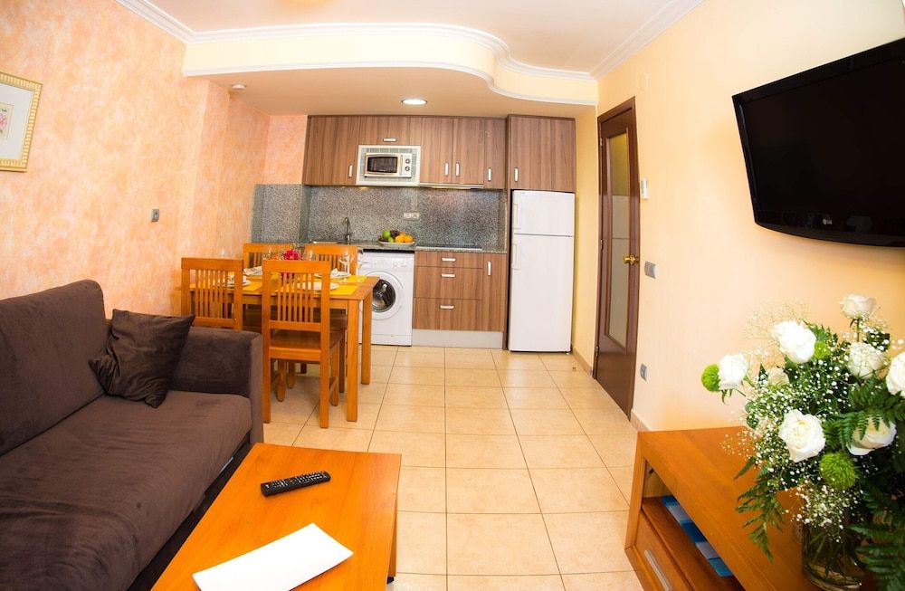 Ona Jardines Paraisol Apartment, 2 Bedrooms 2745