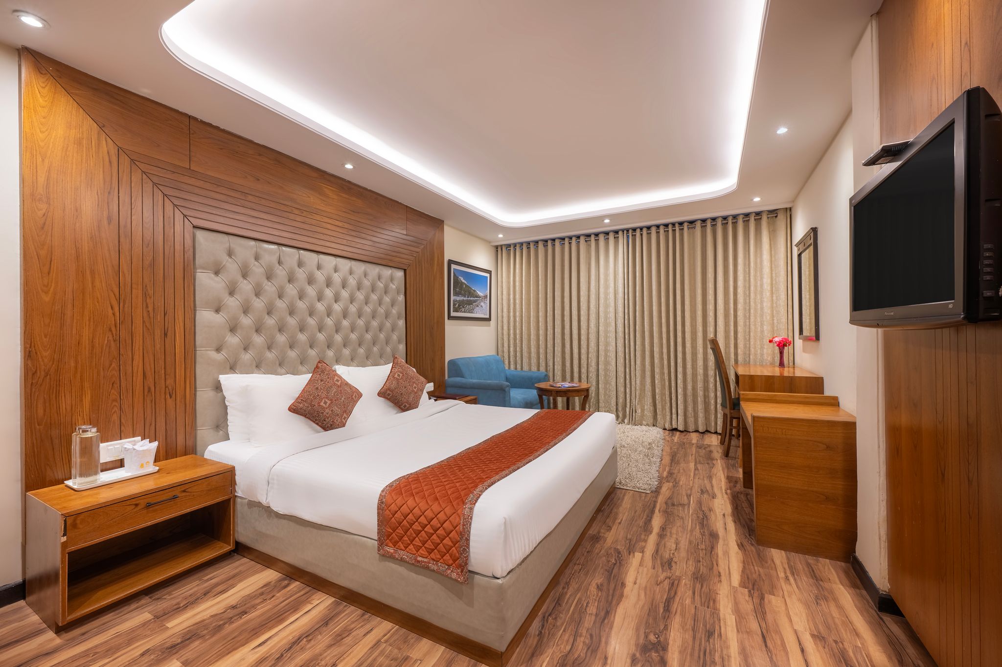 Snow Valley Resorts & Spa (A Centrally Heated Mountain Side Resorts ) Luxury Room (No View and Complimentary Centralised heating during Winters) 4