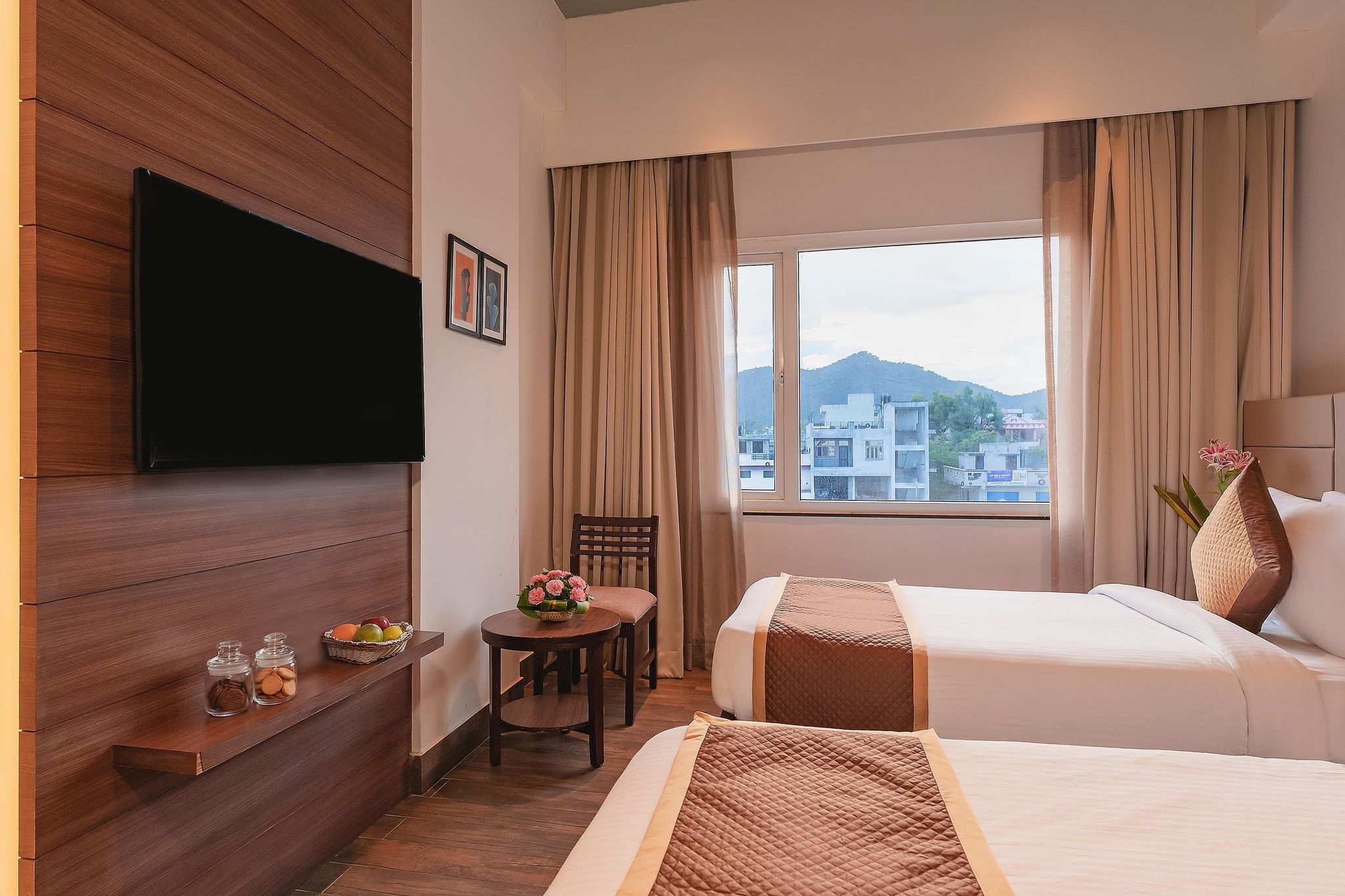 Lords Inn Udaipur Deluxe Room 2