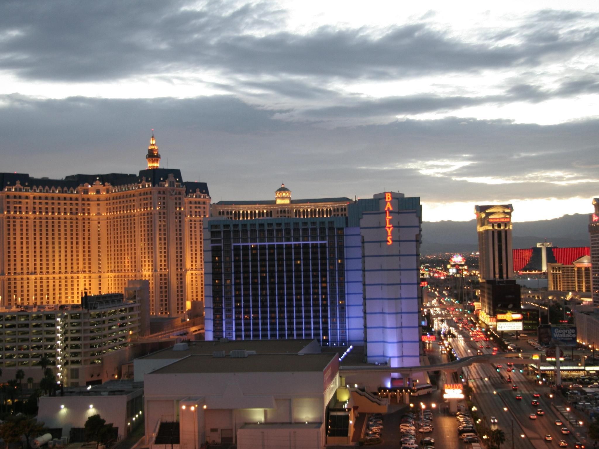 undefined The Platinum Hotel 7