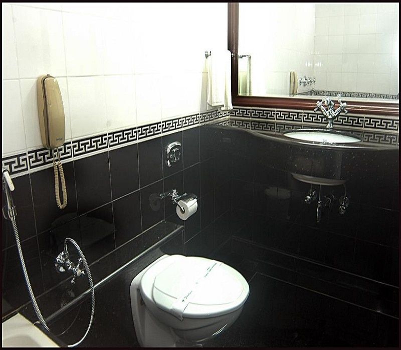 Paradise Isle Beach Resort Deluxe Sea View Room