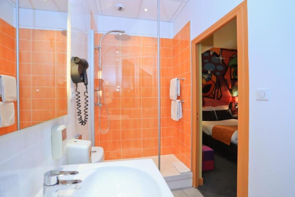 The Originals Boutique, Hôtel de l'Univers, Montluçon Standard Double Room 5