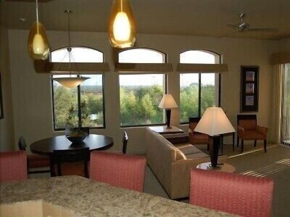 Condo, 2 Bedrooms