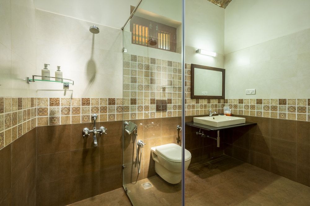 amã Stays & Trails, Rare Earth Estate - Coorg Deluxe Room, 1 King Bed 8