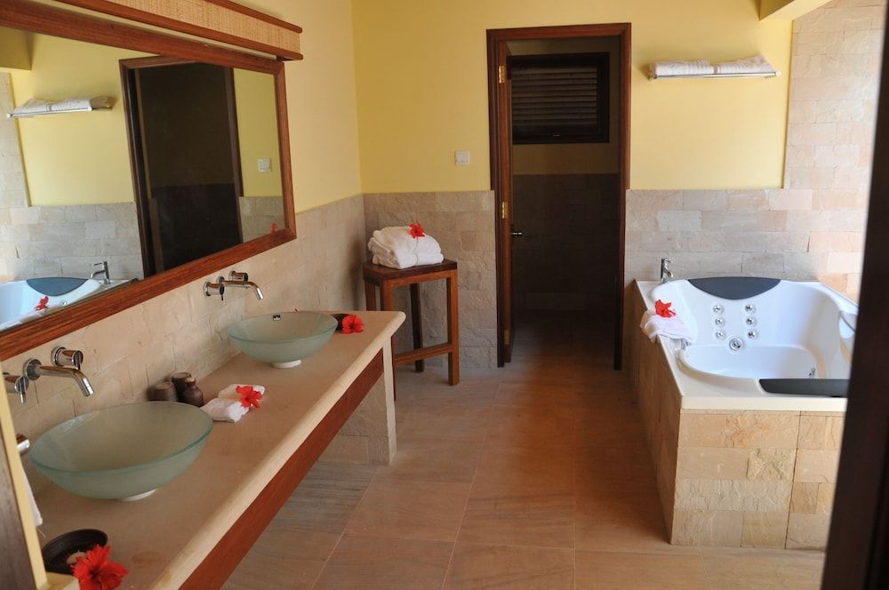 Cerf Island Resort Villa (Hideaway) 3