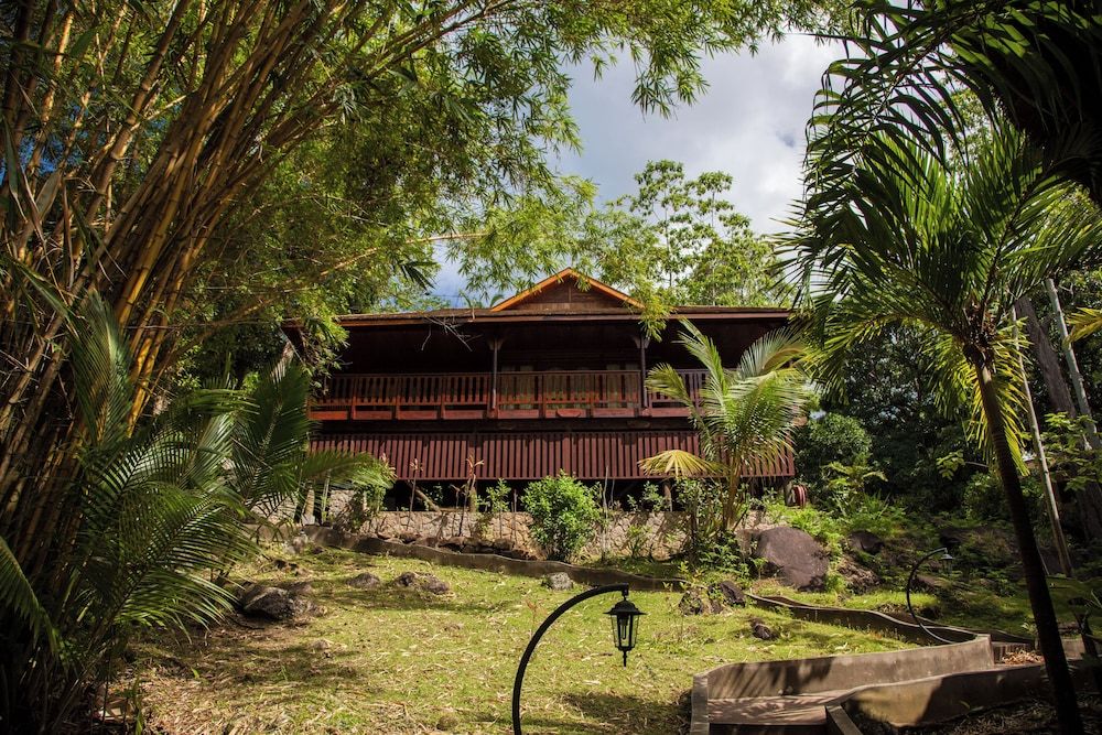 Cerf Island Resort Suite (Tortoise) 4