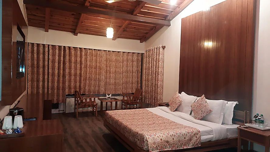 undefined Tiaraa Monolith Lake Resort 5