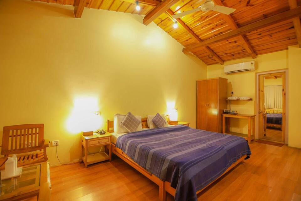 Tiaraa Monolith Lake Resort Super Deluxe Room 2