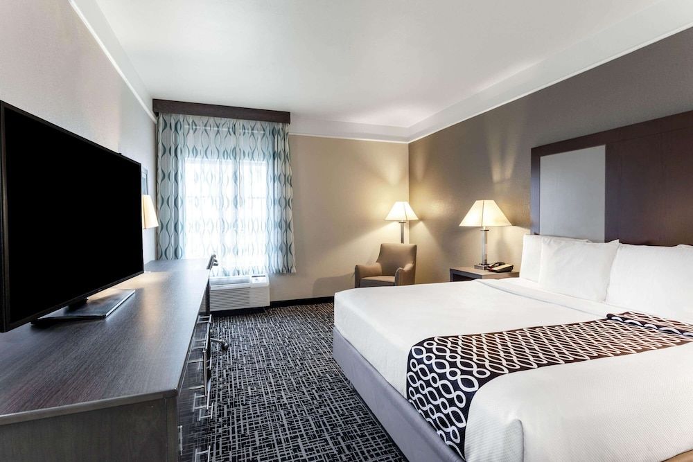 Deluxe Room, 1 King Bed, Non Smoking