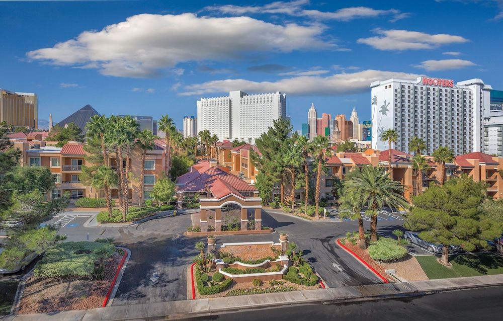 undefined Desert Rose Resort 3