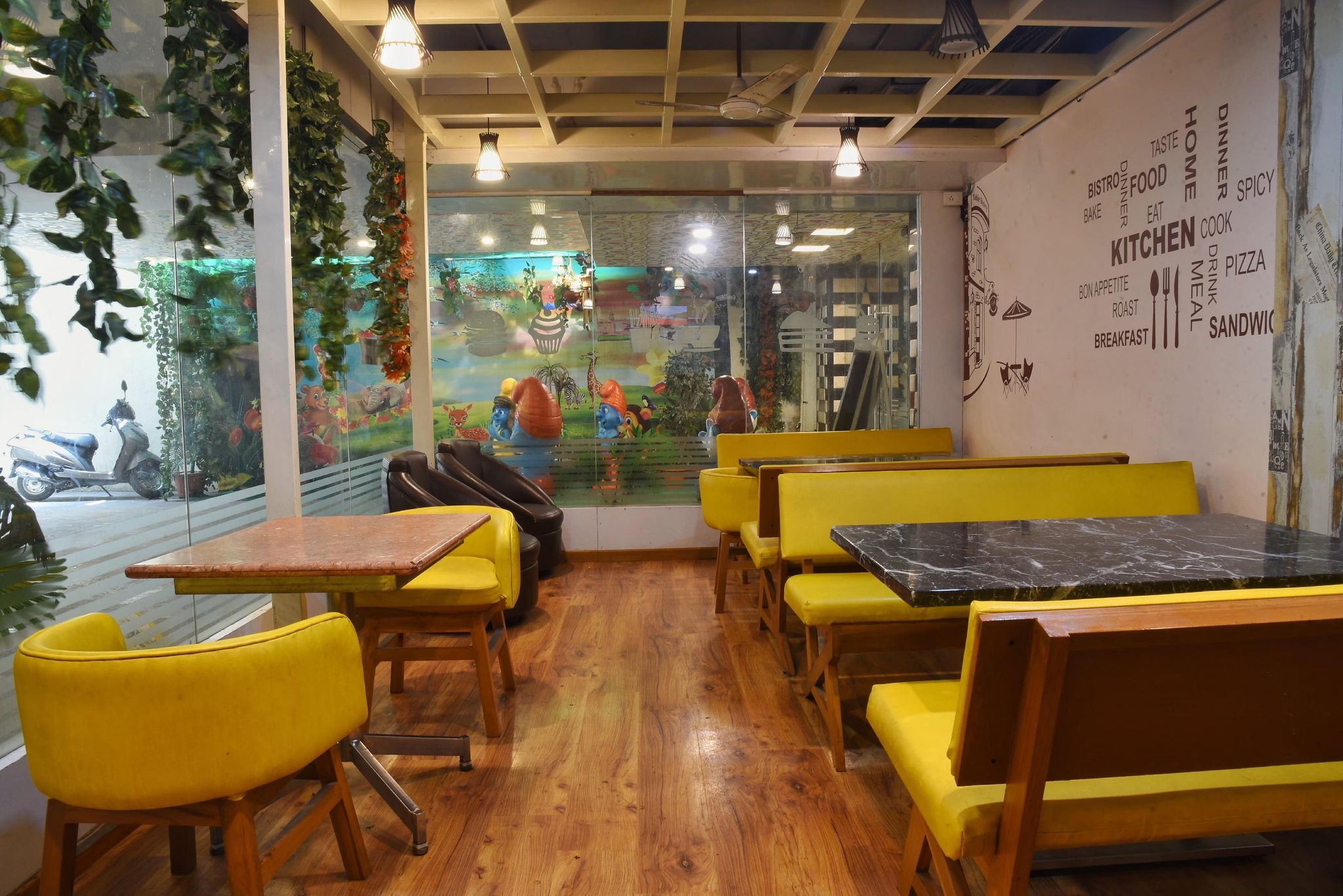 Hotel AMR's Evvergreen