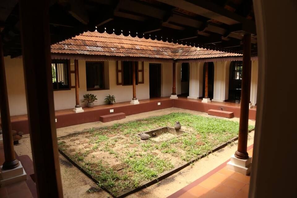 Interior 3