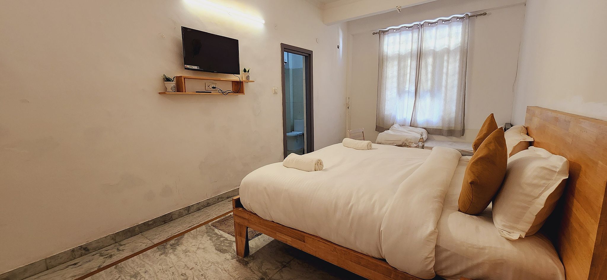 Deluxe Room with Balcony