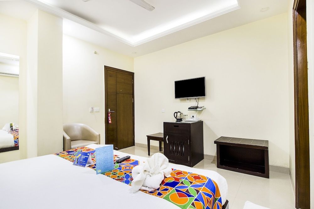 FabHotel MJ Inn