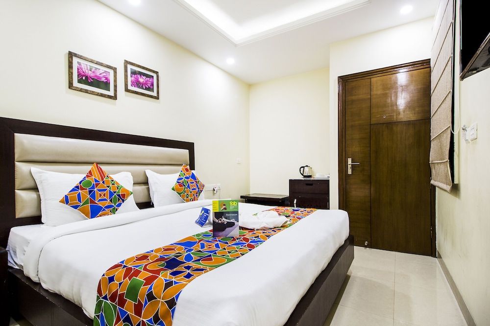 FabHotel MJ Inn