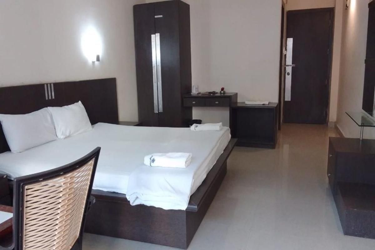 Kings Crown Mandarmani Standard Room 3