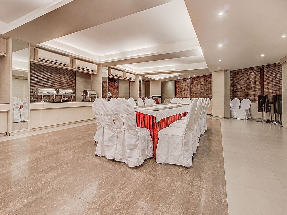 undefined Capital O 22780 Hotel Landmark 4