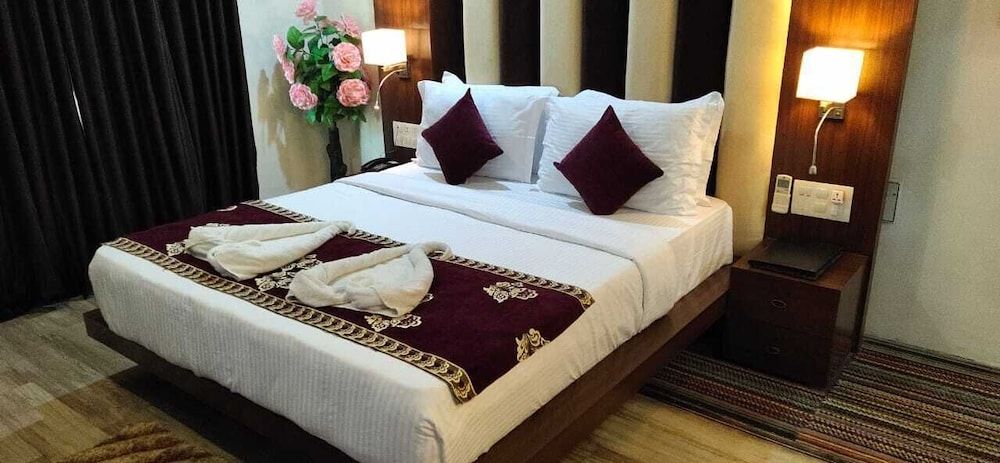 undefined Vinnca Krishna Park Hotel 9