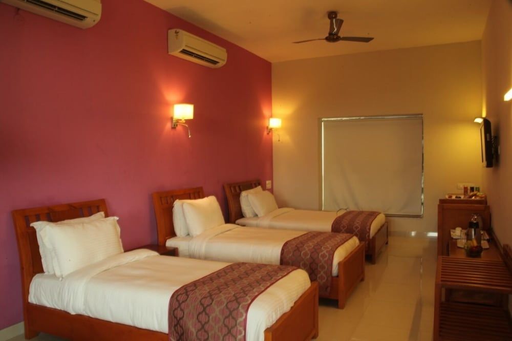 Vinnca Krishna Park Hotel Executive Double Room 2
