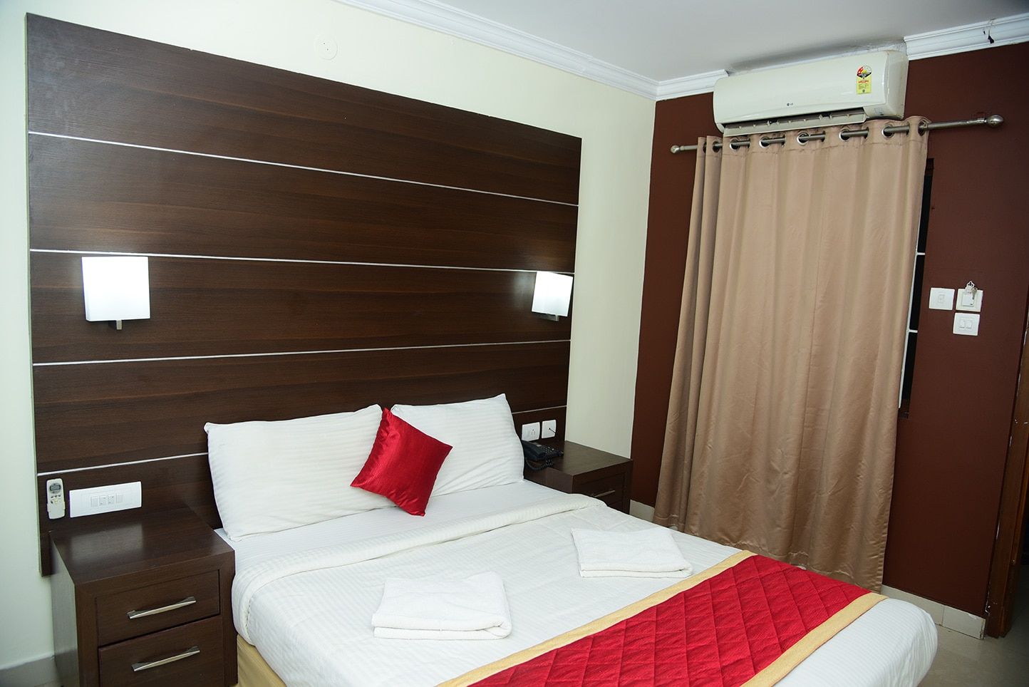 Castle International Pride (A/C) 4