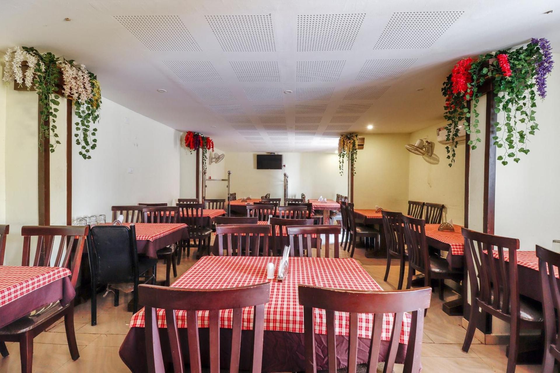 undefined SAI ARYA LODGING & HALL 10