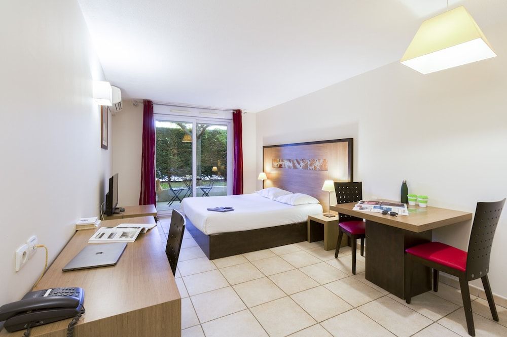 Appart'Hotel Garden & City Rousset Standard Studio (for 2) 3