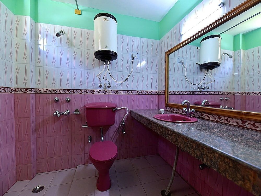 OYO 13457 Home Luxury Stay Hills Hampta Pass Double or Twin Room 2