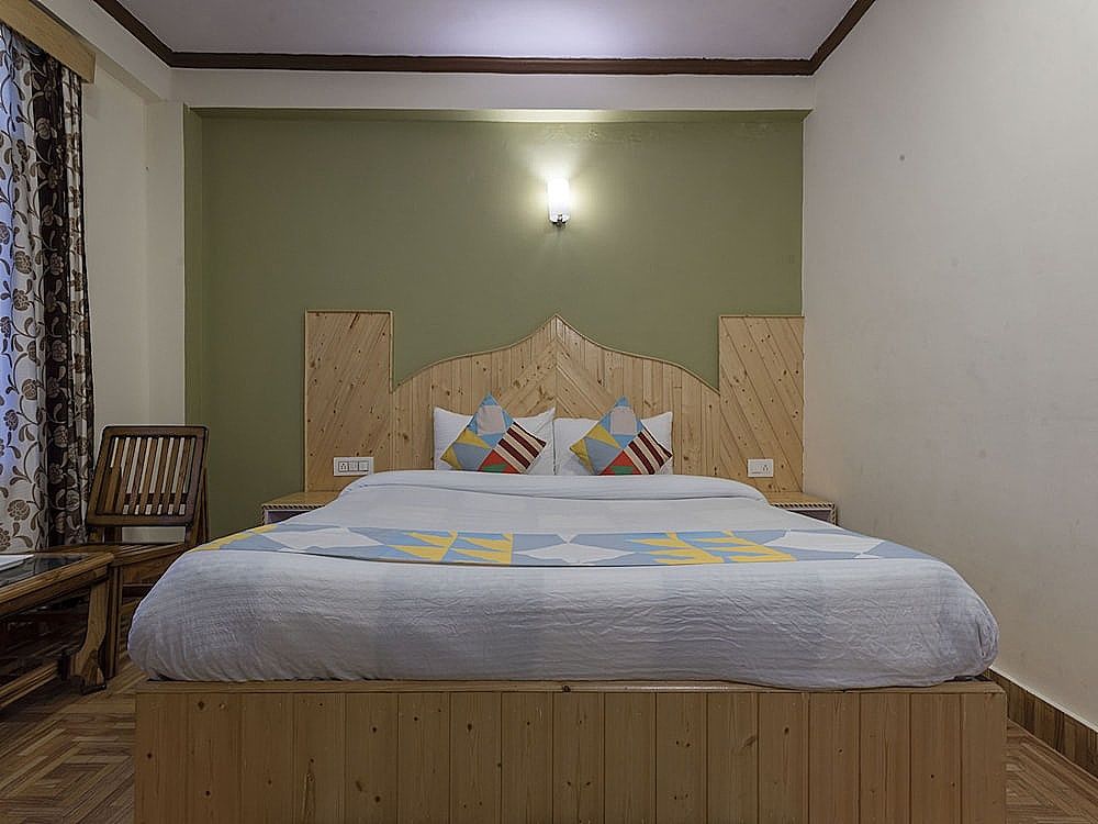 OYO Home 19573 Lush View Stay Standard Room 8