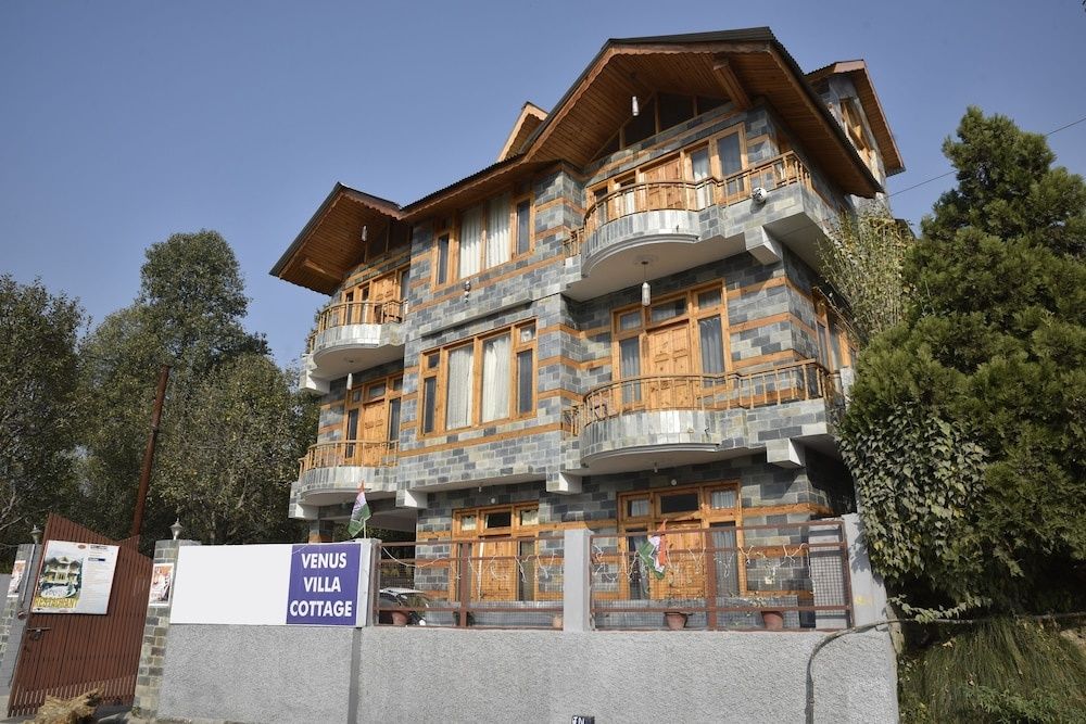 undefined OYO 10185 Hotel Venus Villa 2