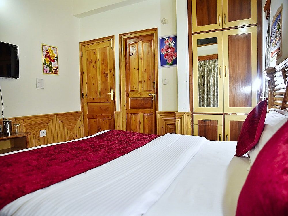 undefined OYO 10185 Hotel Venus Villa 10