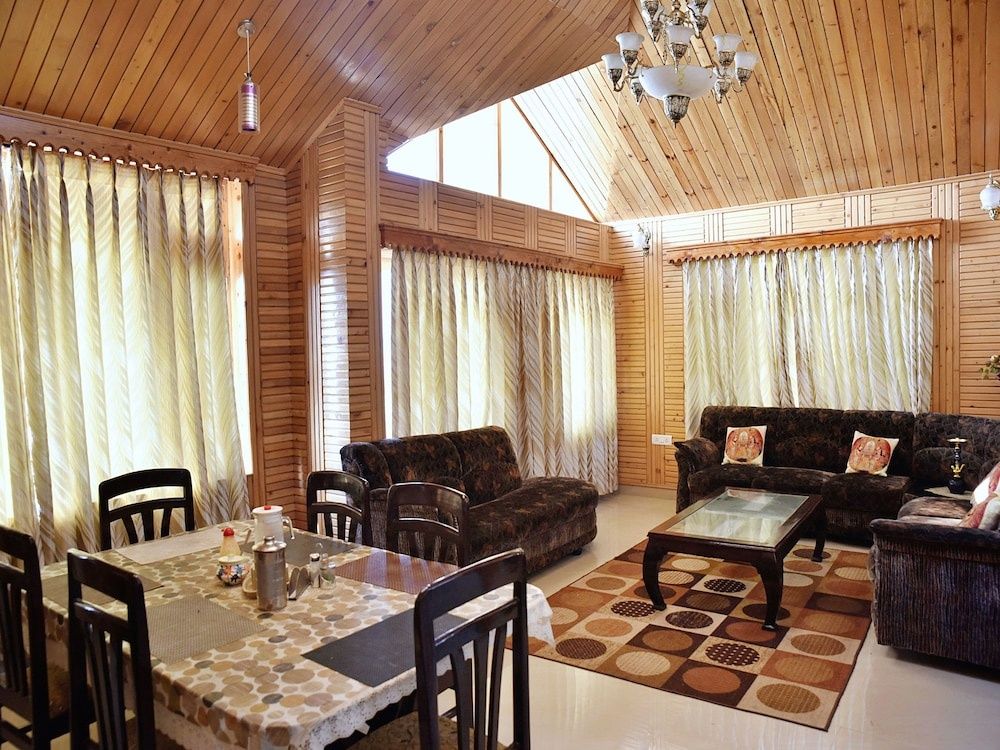 undefined OYO 10185 Hotel Venus Villa 6