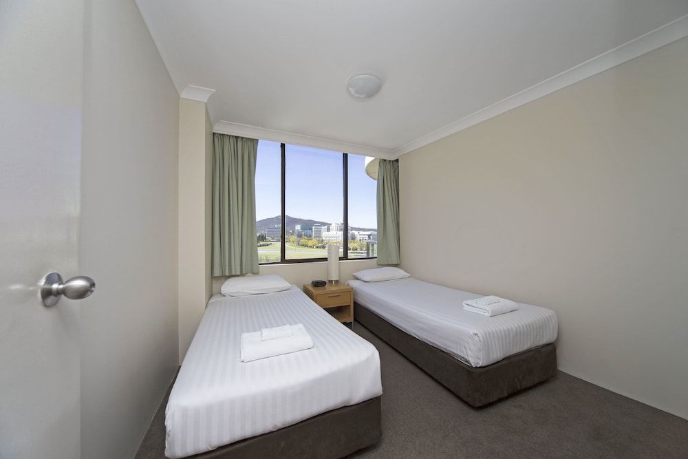 BreakFree Capital Tower Room, 2 Bedrooms 3