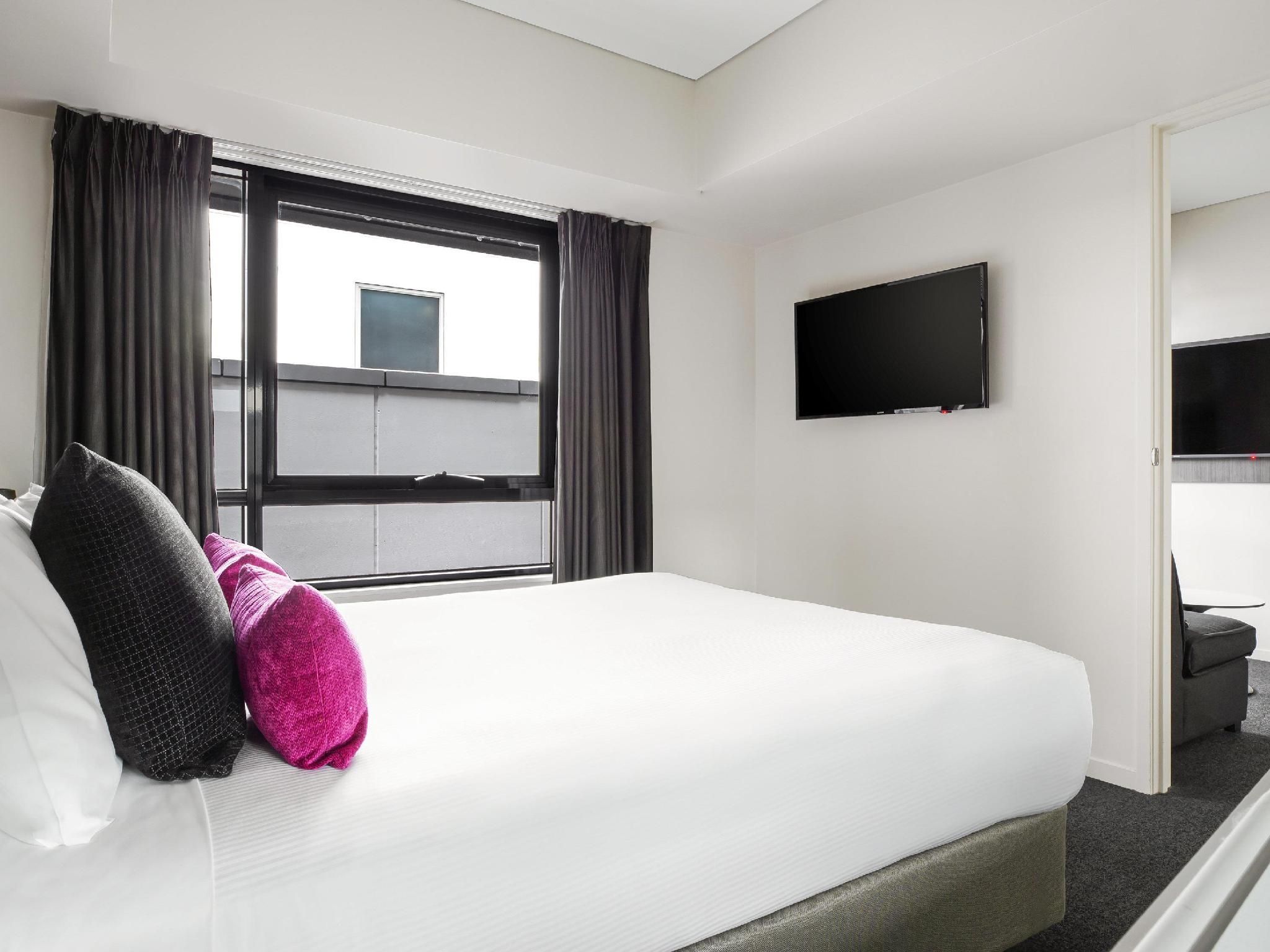 One Bedroom Apartment