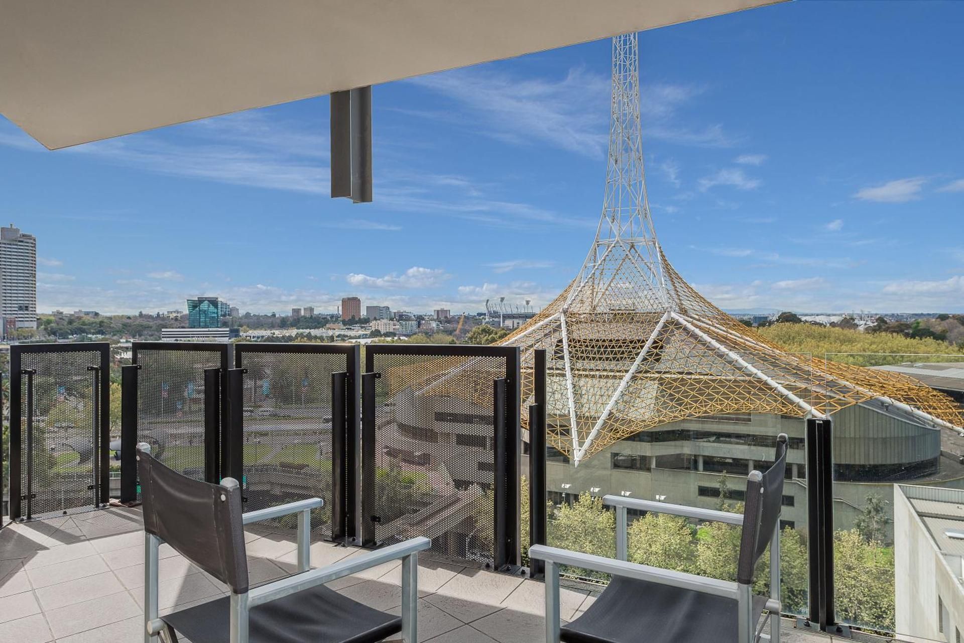 Two-Bedroom Premium Corner Apartment