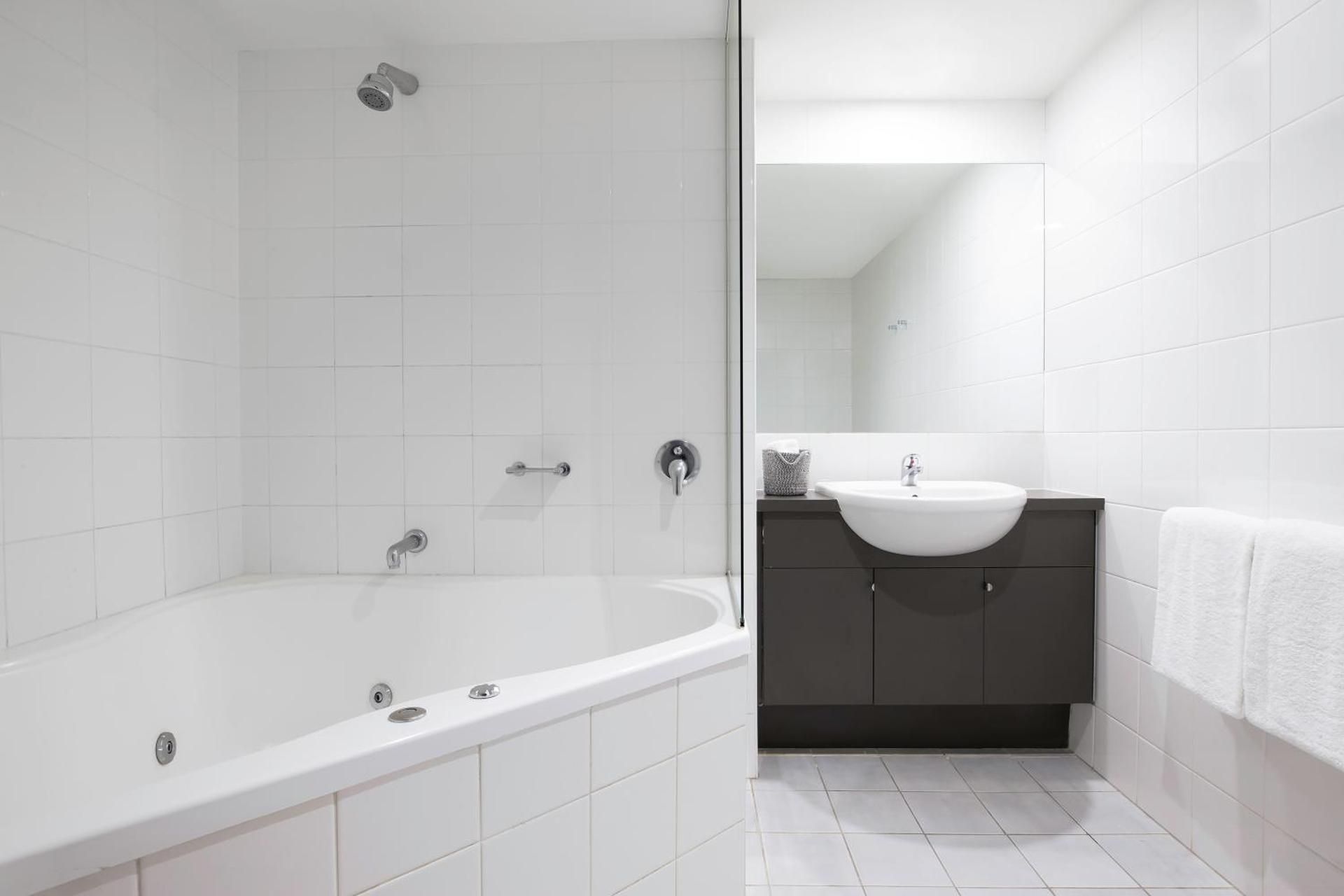 One-Bedroom Apartment with Spa Bath