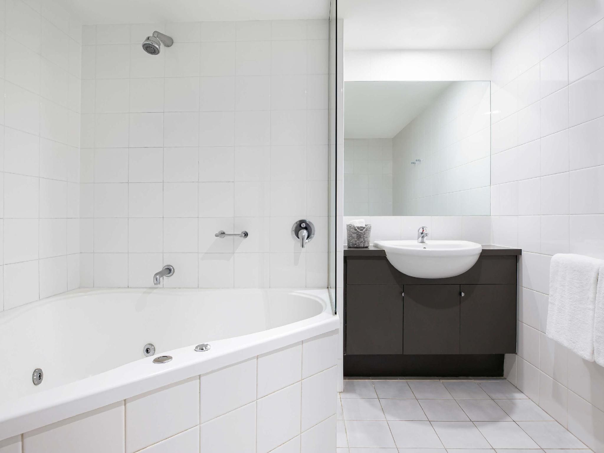 One Bedroom Apartment with Spa