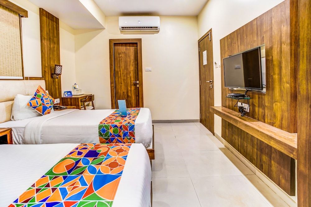 FabHotel Adlon International Premium Room 11