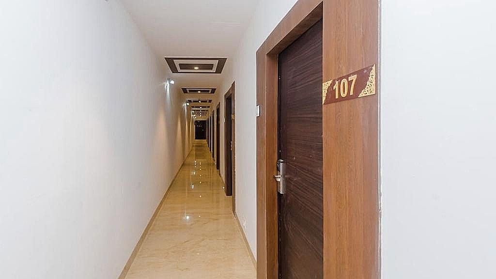 undefined FabHotel Adlon International 5