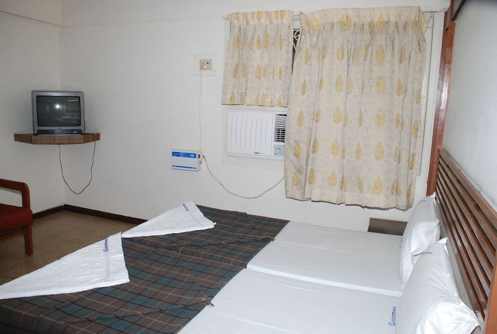 Hotel Prem Nivas Deluxe Double or Twin Room, 1 Bedroom, Accessible, Smoking 9