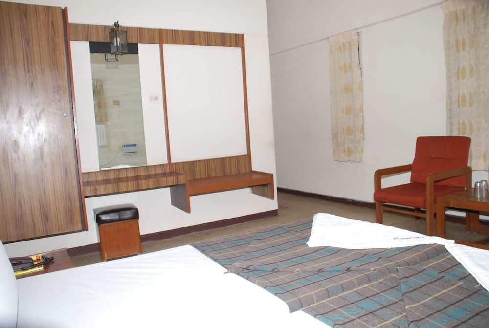 Hotel Prem Nivas Deluxe Double or Twin Room, 1 Bedroom, Accessible, Smoking 7