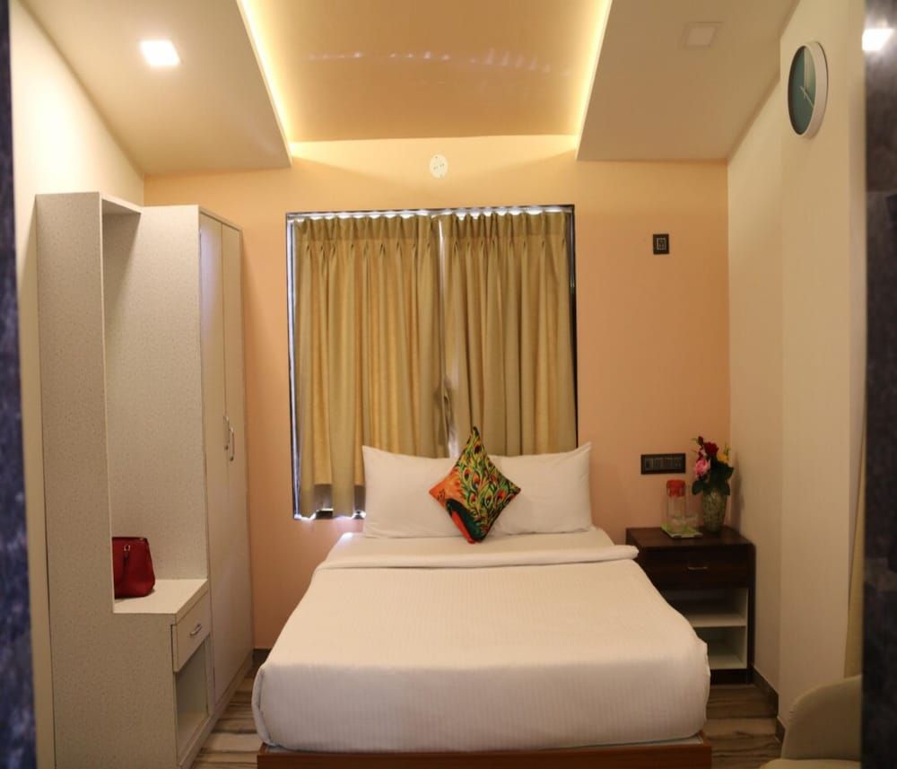 Pooja Villa Suites - Igatpuri Executive Suite Room 4