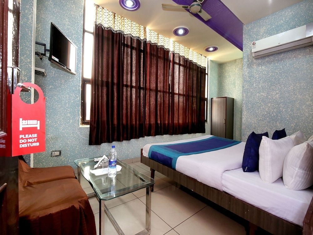 OYO 9808 Hotel Prem Sagar Double or Twin Room 7